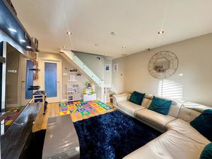 Photo 11- click for photo gallery